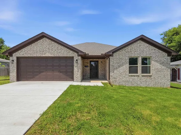 421 W 24th St, North Little Rock, AR 72114