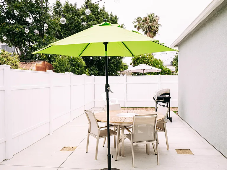 5756 1/2 Case Ave — Photo 59