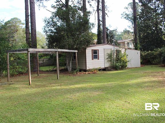 4th image of 912 Westwood Cir