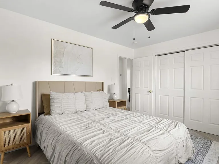 2241 N Sunset Dr — Photo 21