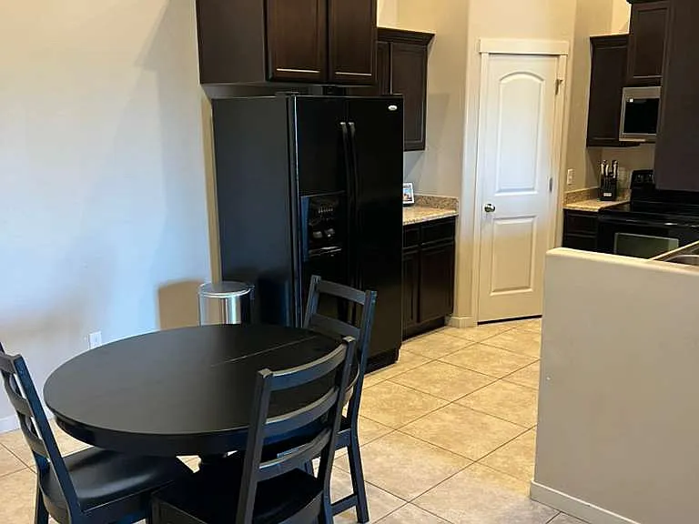 203 E Jordan Ridge Blvd #209 — Photo 4