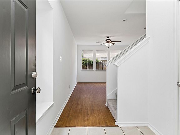 3rd image of 16643 Beckland Ln