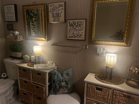 5th image of 154 Highland Blvd Floor 2