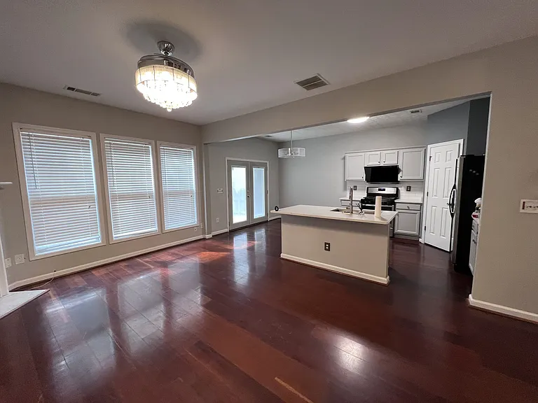 4234 Windale Dr — Photo 12