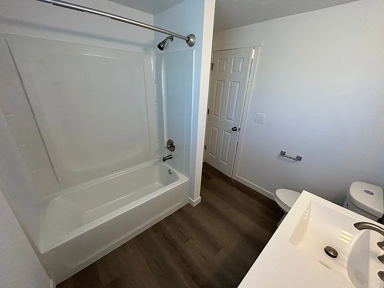 Greenwood Apartments — Photo 44