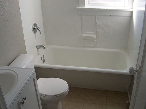 2nd image of 4051 Meramec St #1