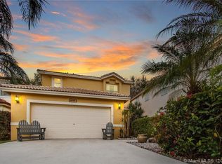 4956 Pelican St, Coconut Creek, FL 33073