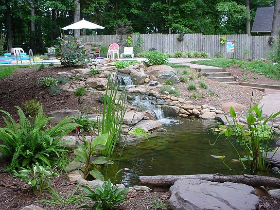 5th image of 2400 Woodleigh Dr