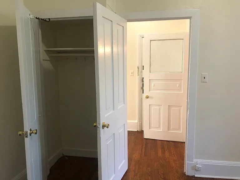 323 Market St — Photo 8