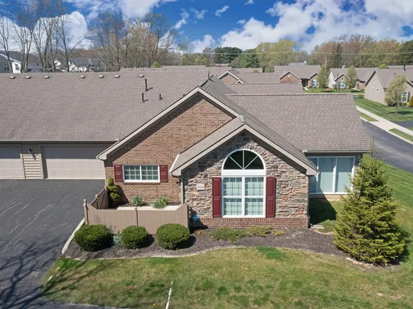 5818 Asherton Grove Dr, Westerville, OH 43081