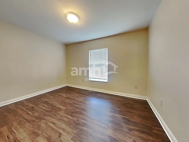 1811 Sumpter Ct — Photo 13
