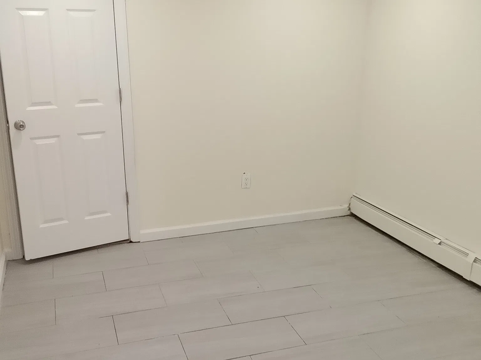 2 bed, 1.5 bath, 1000 sqft, $2,400 — Photo 3