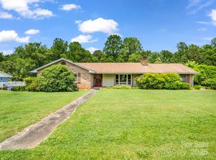 14 Monte Vista Pl, Candler, NC 28715