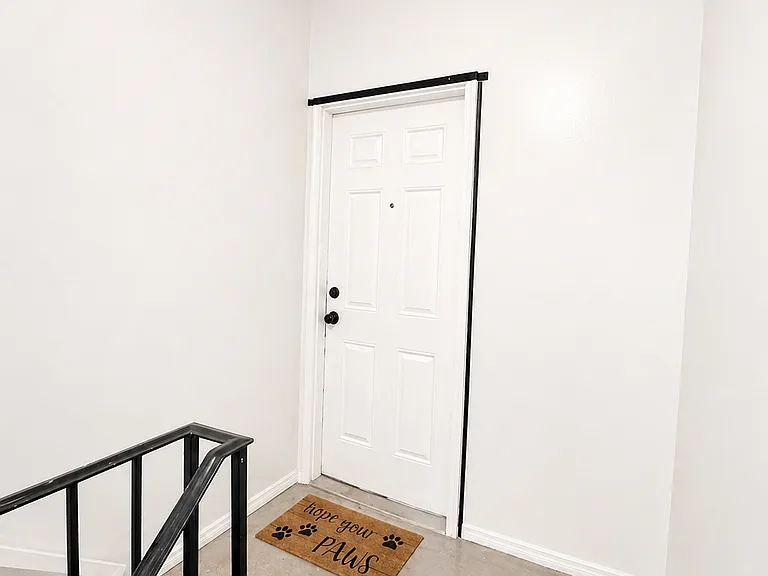 51 N 14th St #3 — Photo 10