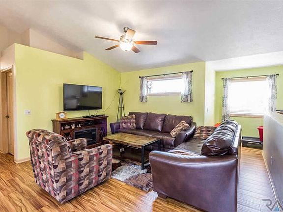 2nd image of 8610 W Lavern Wipf St