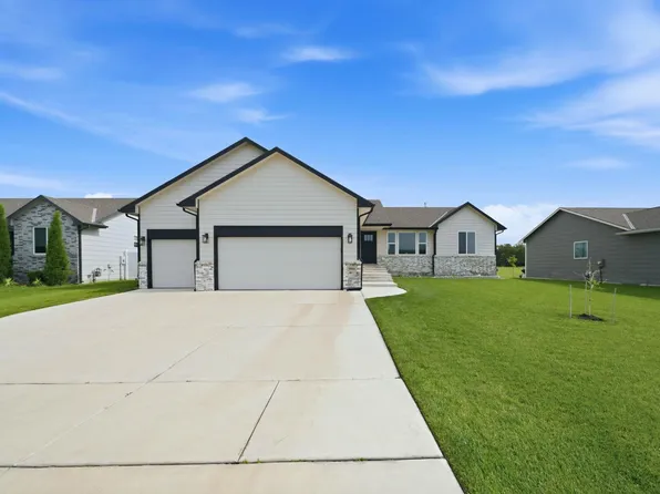 10514 W Wilkinson St, Maize, KS 67101