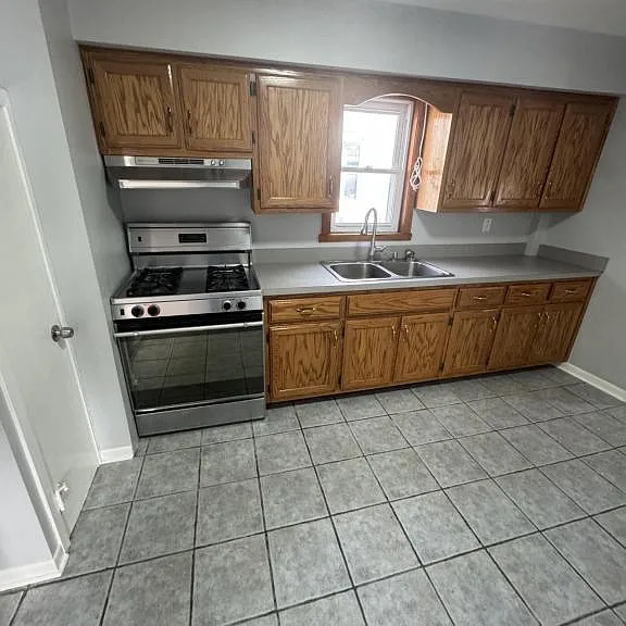 116 N Hickory St — Photo 8
