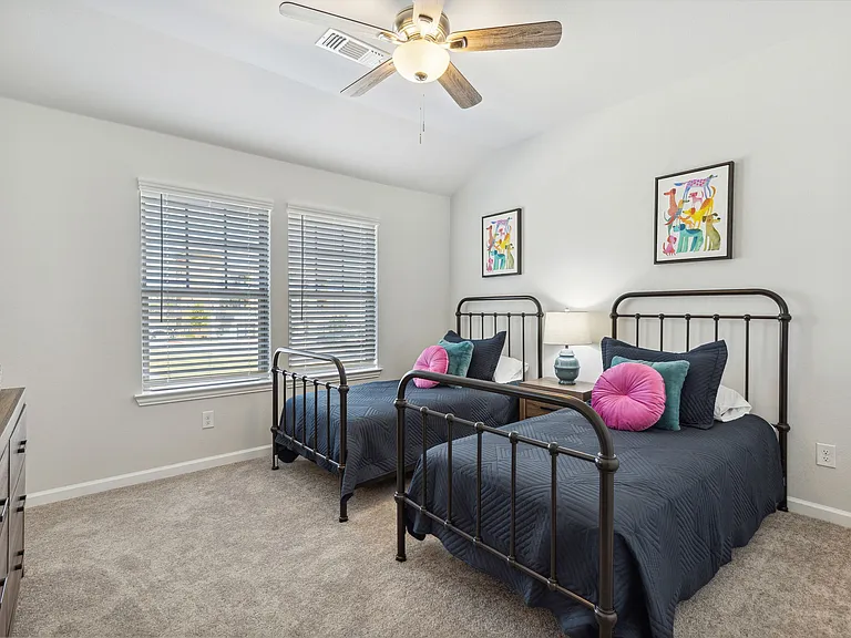 1905 McClane Dr — Photo 16