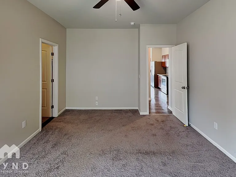 742 S Cypress St — Photo 9
