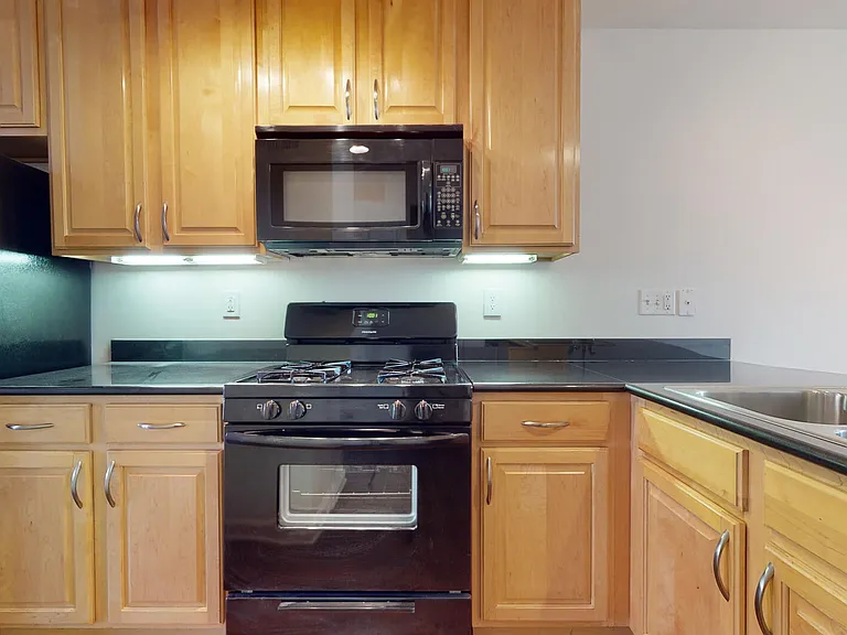 Gayton Pointe Townhomes — Photo 90