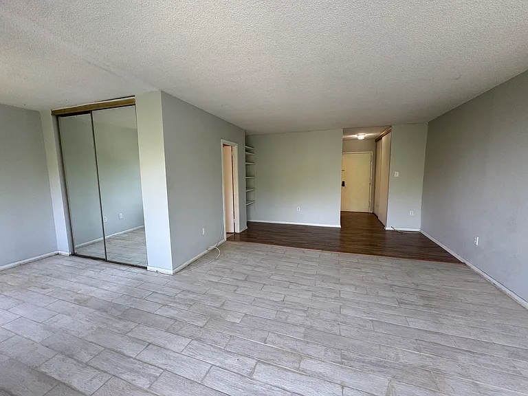 2059 Huntington Ave #702 — Photo 6