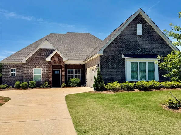 359 Midland Dr, Wetumpka, AL 36093