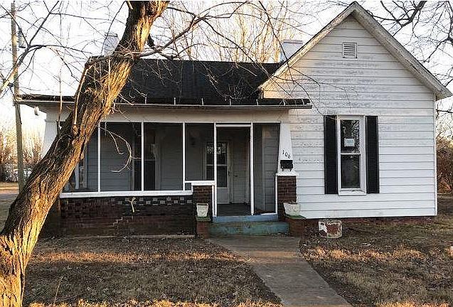1st image of 106 W Boyle Ave