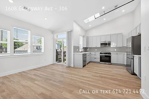 1608 Greenway Ave Photo 1