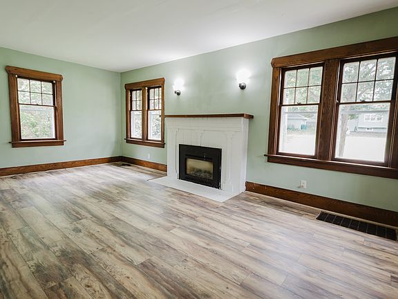 2nd image of 75 Riverview Ave