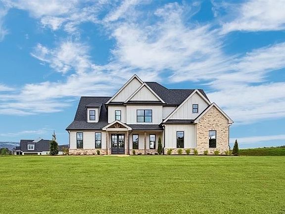 2nd image of 301 Eminence Peak