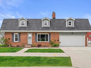 810 S Chestnut Ave, Green Bay, WI 54304