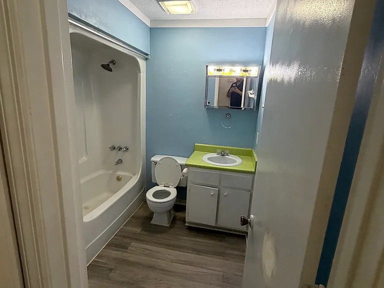 1013 Fitzpatrick Ave #C — Photo 7