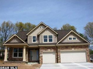 463 Napa Valley Dr #12, Milford, MI