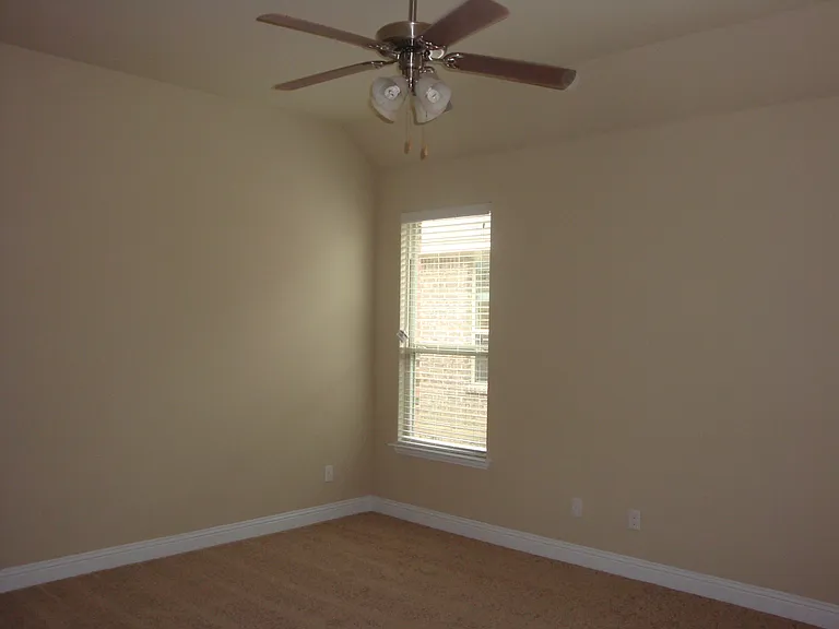 624 Calliopsis St — Photo 15