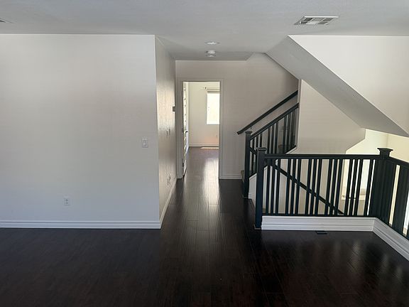 5th image of 9385 Hilgard Ave