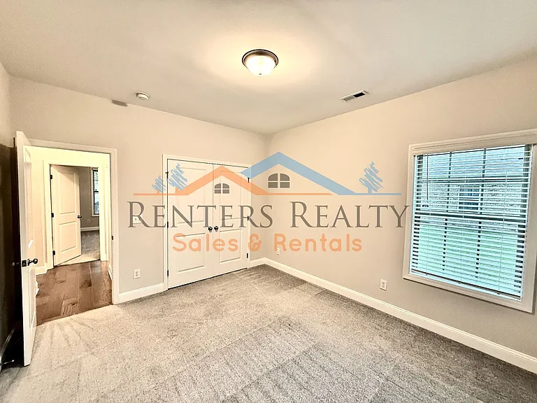 104 Colony Cove Dr — Photo 43