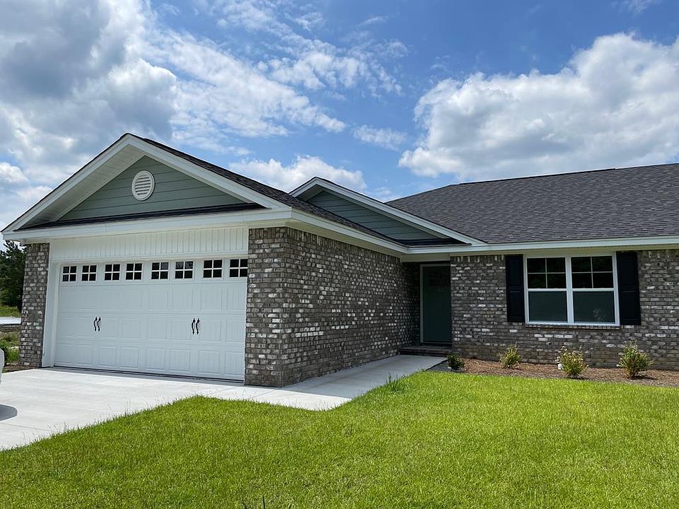 1st image of 560 Brushwood Dr