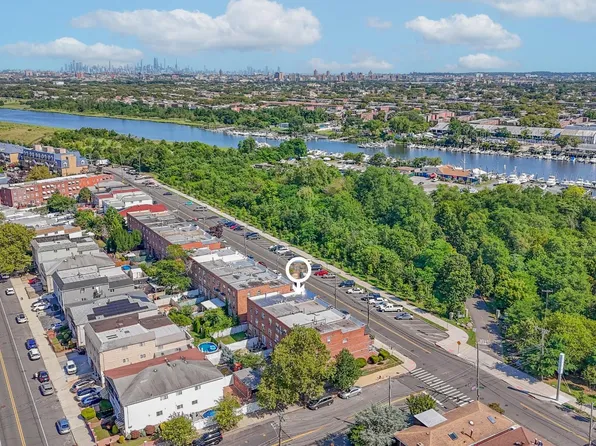 2078 Bergen Avenue image 25 of 25