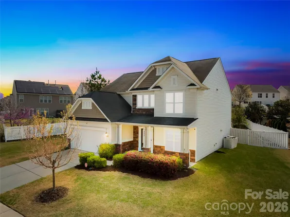 6634 Coral Rose Rd, Charlotte, NC 28277