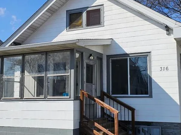 316 Harrison Ave, Waukesha, WI 53186