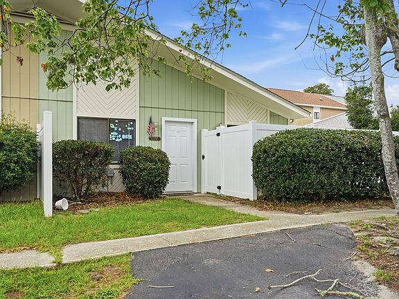 5th image of 1451 Turkey Ridge Dr #D