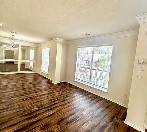 4th image of 2408 Brycewood Ln