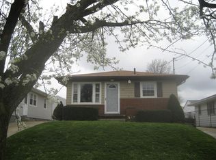 520 Hillman Rd, Akron, OH 44312