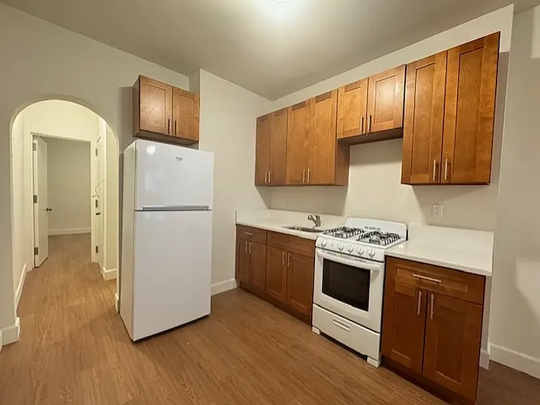 509 E 85th St #1FE — Photo 2