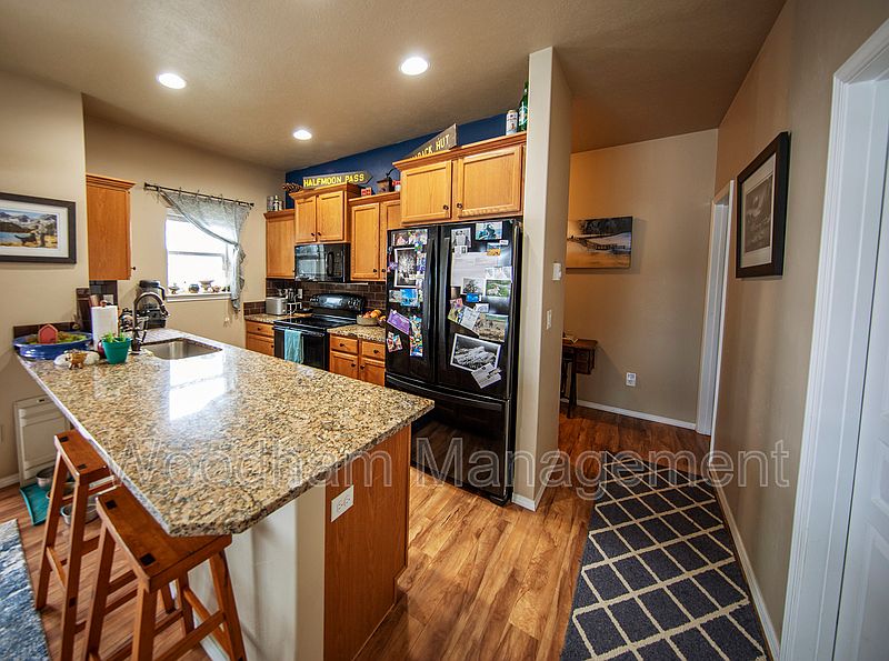 1st image of 393 Water Lily Dr