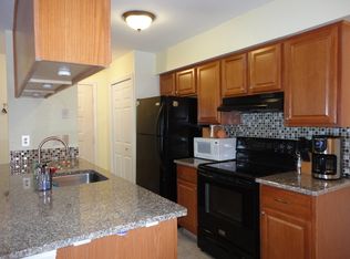 56 Norwich Pl, Somerset, NJ 08873