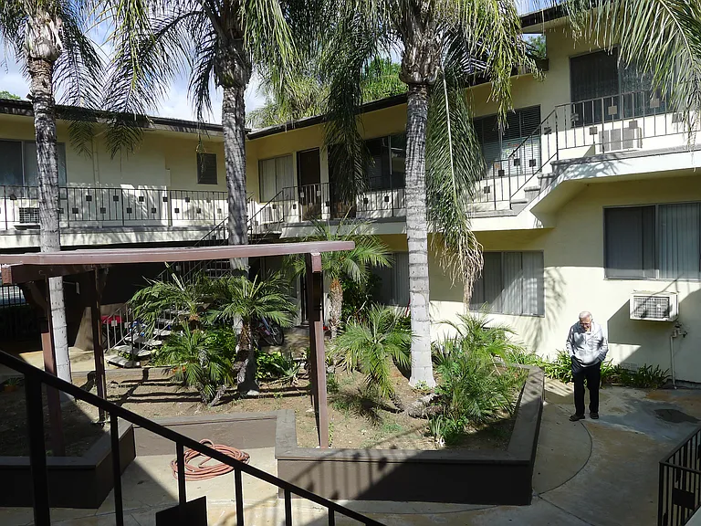 8740 Topanga Canyon Blvd #6 — Photo 40