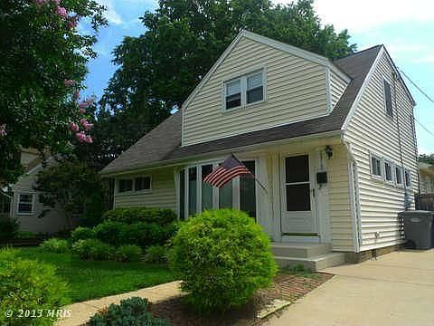 4th image of 6919 Columbia Dr