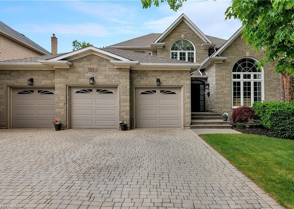 1st image of 1061 Summit Ridge Dr