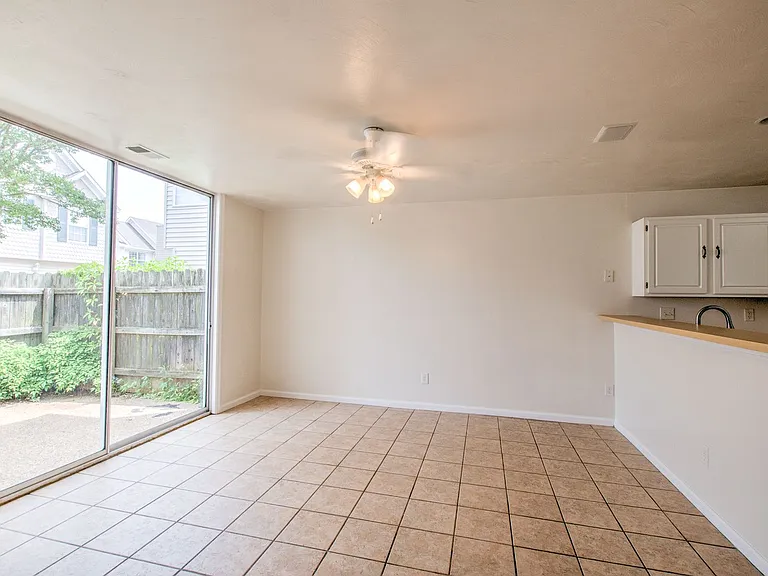 1560 Wynd Crest Way — Photo 13